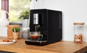 Cafetière expresso avec broyeur Beko CEG3190B / CEG5301X / CEG6302D.