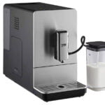 Cafetière expresso avec broyeur Beko CEG5331X.