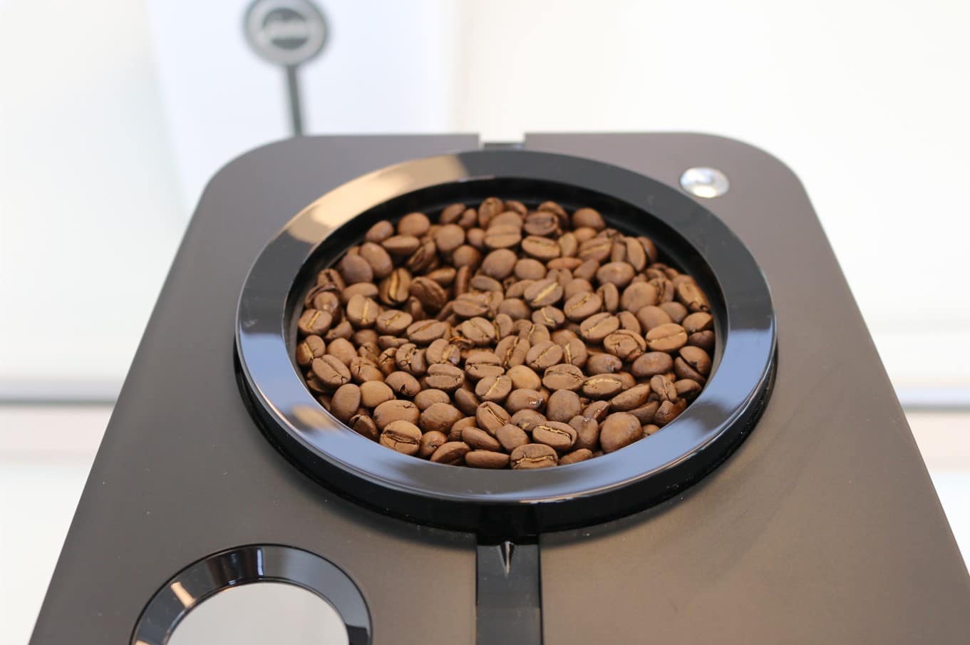 Jura Ena 4 (c) Labo Maison