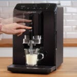 Buse vapeur de la cafetière expresso avec broyeur Bosch VeroCafe Serie 2 TIE20119.