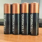 Test des accumulateurs Duracell Rechargeable Ni-MH AA 2500 mAh. (c) Labo Maison