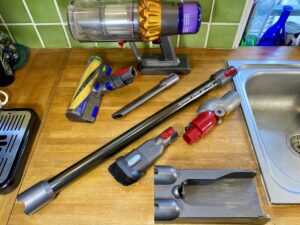 Les accessoires du Dyson V15 Detect Absolute © Labo Maison