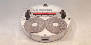 Le Roborock Qrevo S perd le bras extensible pour nettoyer le long des murs. (c) Labo Maison