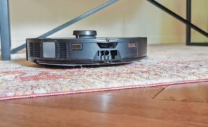 Une très bonne performance d'aspiration sur tapis et sols durs.