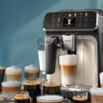 La nouvelle Philips Série 5500 qui permet de préparer pas moins de 22 boissons à base de grains fraîchement moulus dont de nombreuses boissons glacées comme l’Iced Café Crema, l’Iced Cappuccino ou l’Iced Coffee.