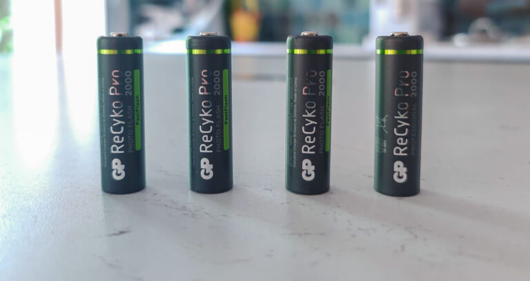 Test des piles rechargeables GP Batteries ReCyKo Pro 2000 mAH.