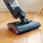 Tête de lavage du Dyson WashG1 avec ses rouleaux microfibres