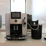 Machine à café expresso avec broyeur Jura S8 (c) Labo Maison