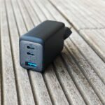 Chargeur Anker 735 Nano II 65W doté d'une connectique avec 2 USB-C et 1 USB-A