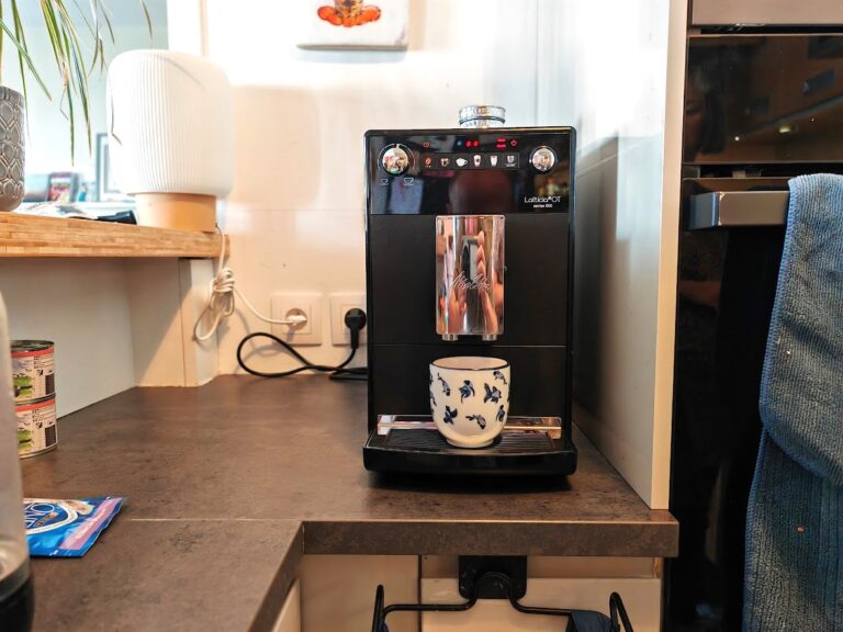 Machine à café expresso avec broyeur Melitta Latticia OT (c) Labo Maison