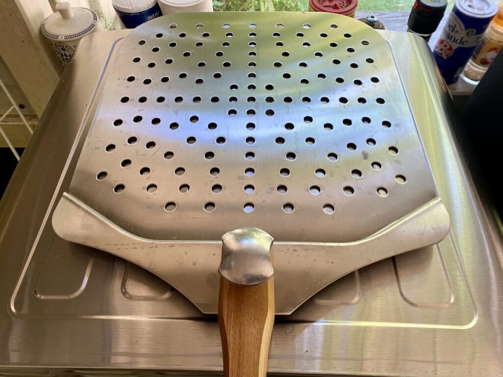 Une belle pelle à pizza pour le Cuisinart © Labo Maison