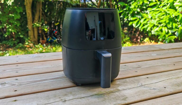 Test de la friteuse sans huile / Airfryer Tristar Mini Friteuse FR-9015. (c) Labo Maison