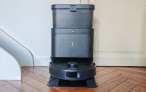 Test de l'aspirateur robot Ecovacs Deebot N30 Pro Omni. (c) Labo Maison