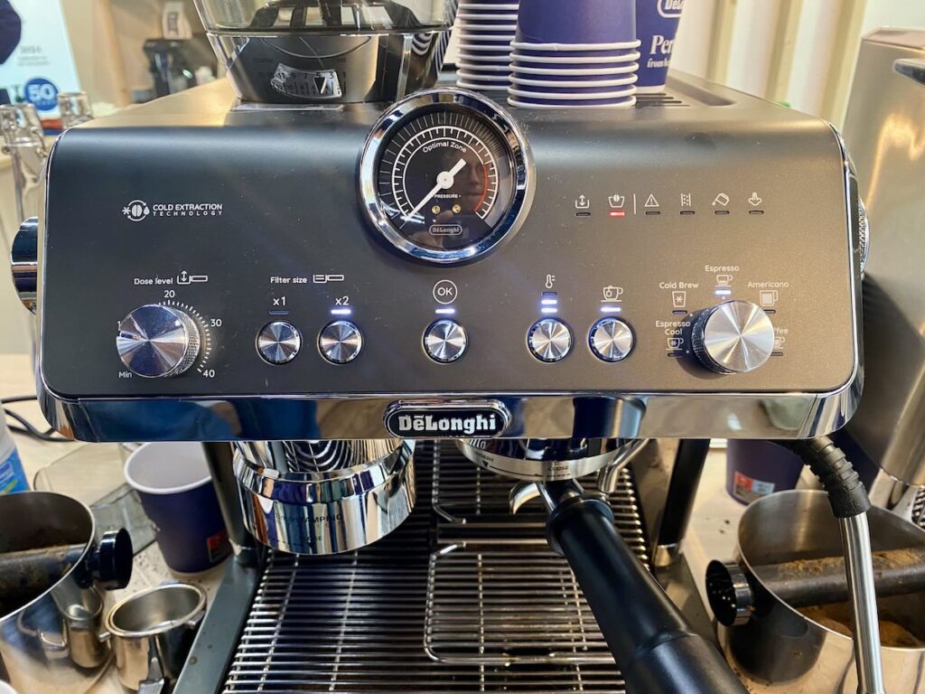 Interface de la Delonghi Specialista Opera © Labo Maison