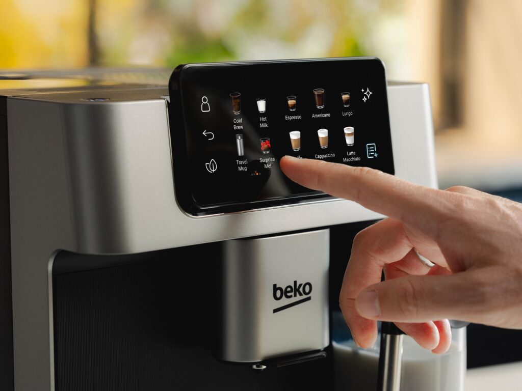 Machine à café à grain Beko CEG7348X