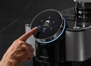 La machine à café à grain Cecotec Cremmaet Spin en promotion à 499 € au lieu de 649 €.
