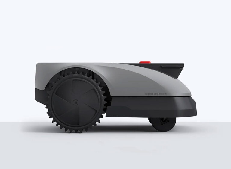 Robot tondeuse Ecovacs Goat O1200 RTK.