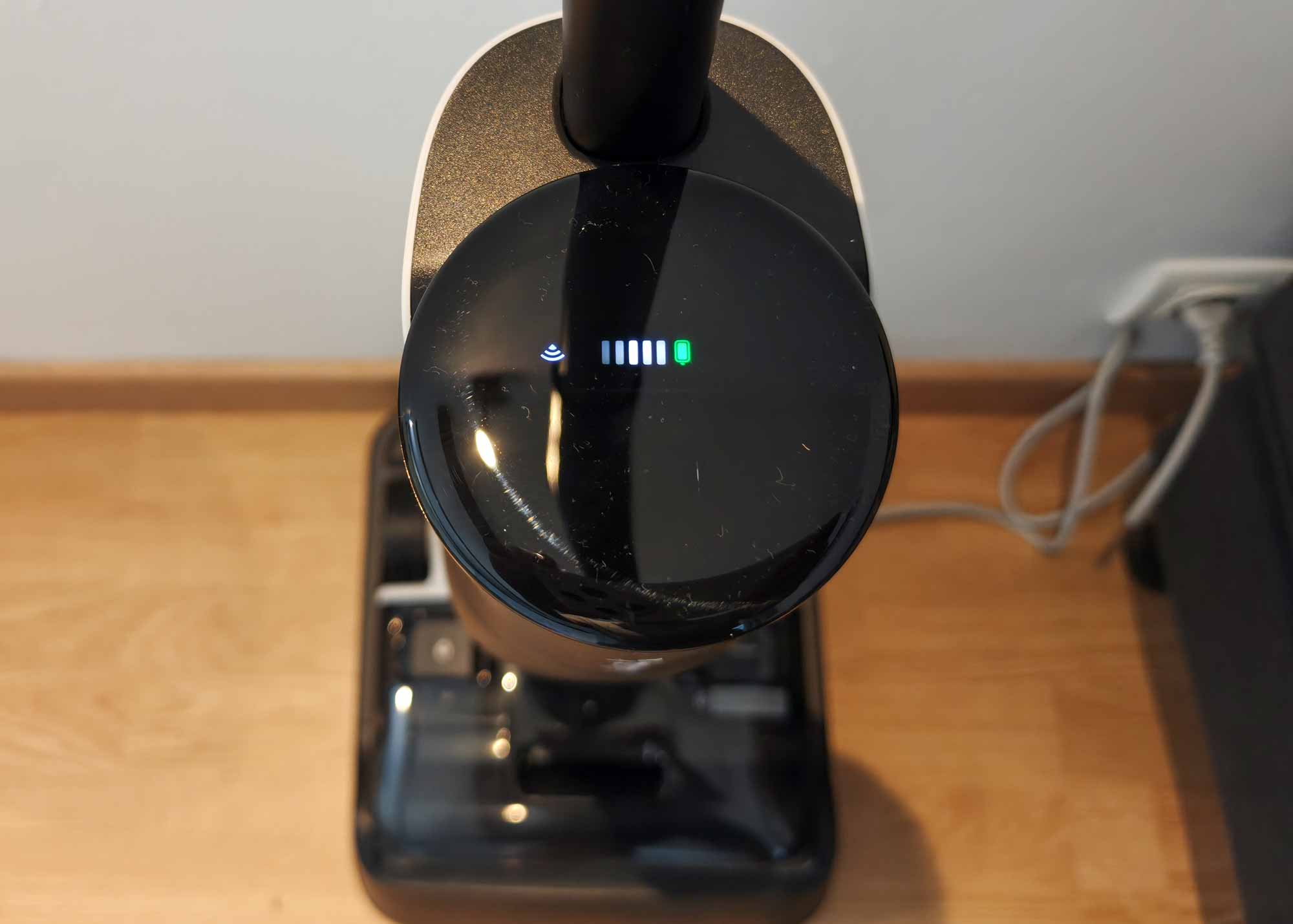 Jusqu'à 40 min d'autonomie en mode Auto, mais près de 6 h pour une recharge complète. © Labo Maison