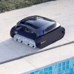 Le Beatbot AquaSense 2 est un robot piscine sans fil intelligent, puissant et autonome jusqu’à 4 heures.