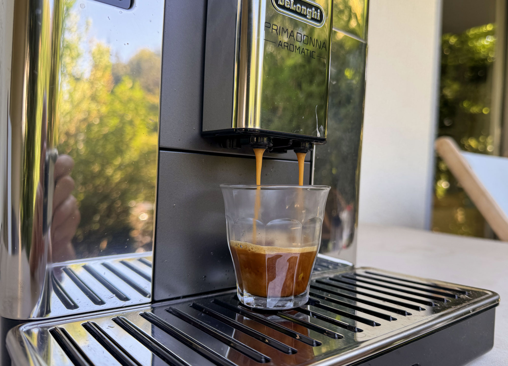 Expresso préparé par la Delonghi Primadonna Aromatic