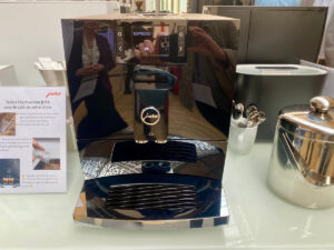 Machine à café automatique à grain Jura C3 © Labo Maison