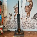 Motorisation puissante, écran couleur et base autonettoyante pour un usage haut de gamme. © Labo Maison