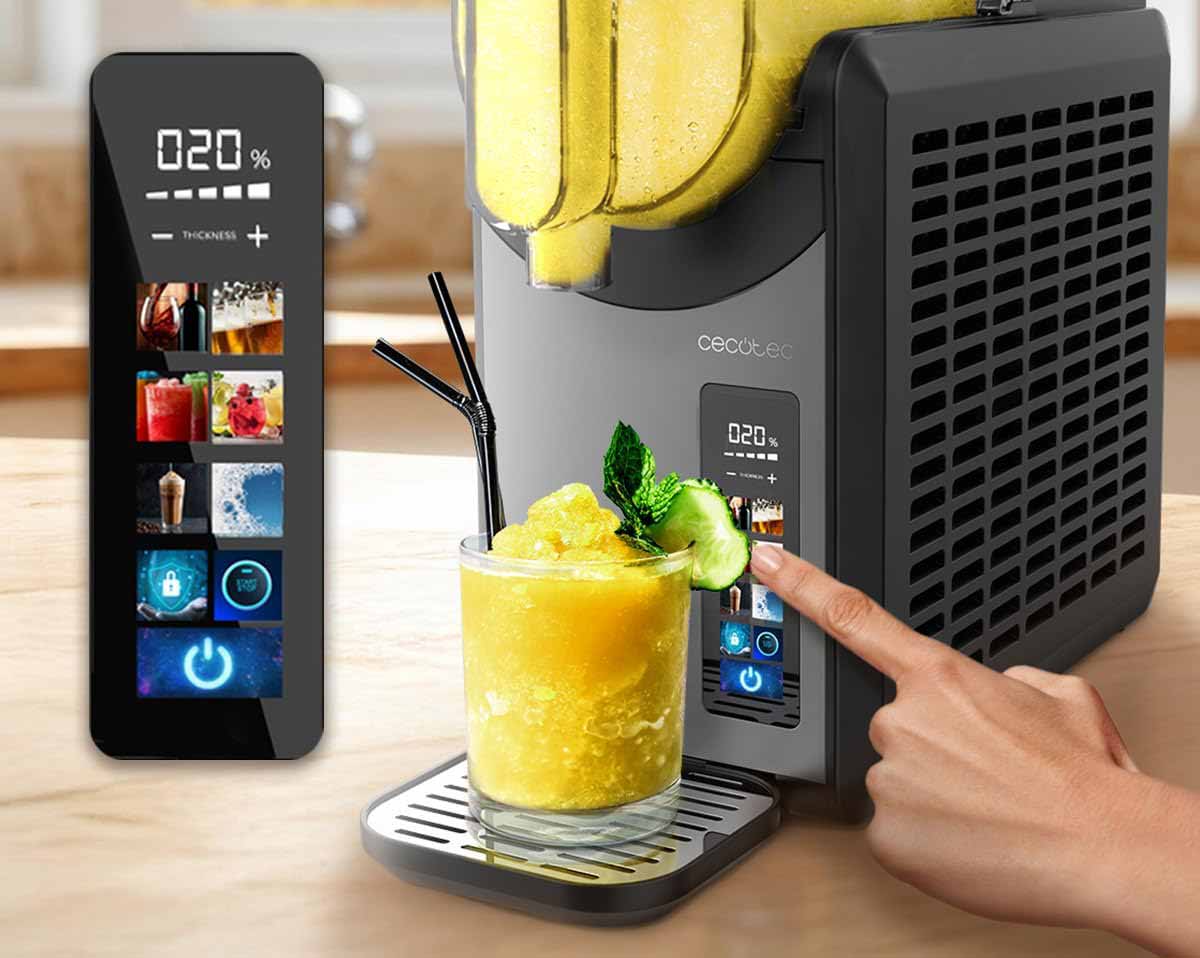 Écran tactile du Cecotec Twist&Ice 2600 avec commandes sensitives.