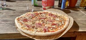 Une pizza (c) Labo Maison