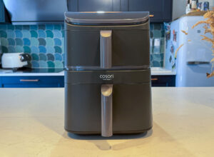 Cosori Turbo Tower Standard vu de face et de profil