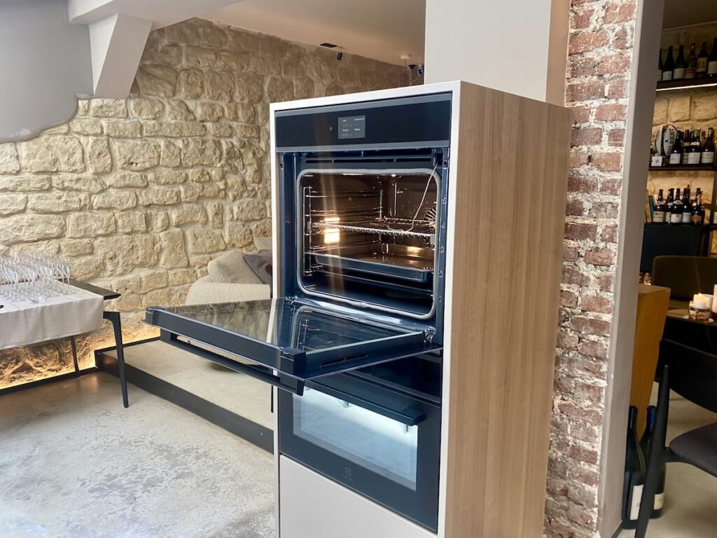 Four encastrable Electrolux Vapeur SteamPro © Labo Maison