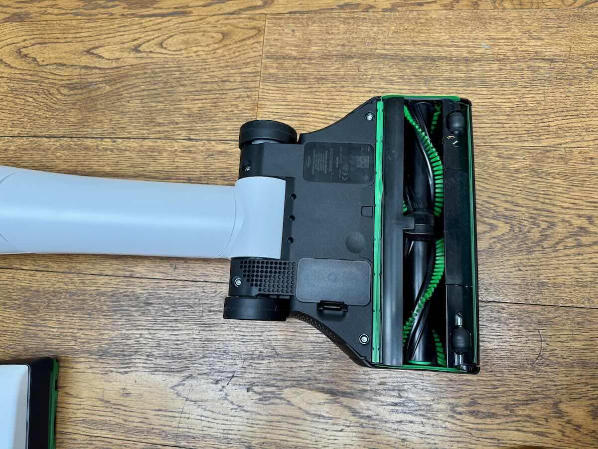 La brosse aspirateur balai du VK7 © Labo Maison