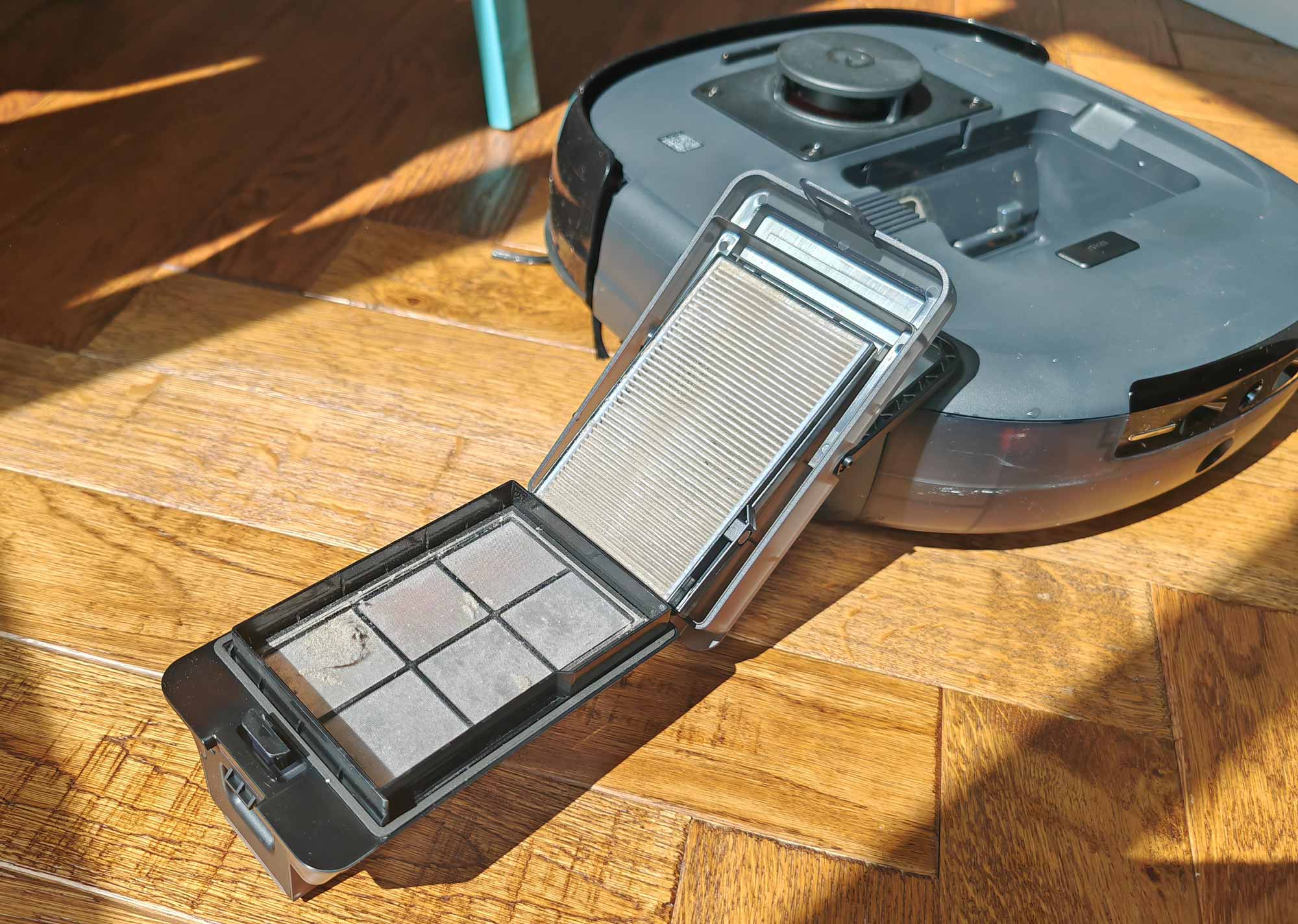 Filtre du robot Eufy Omni E25 à entretenir régulièrement