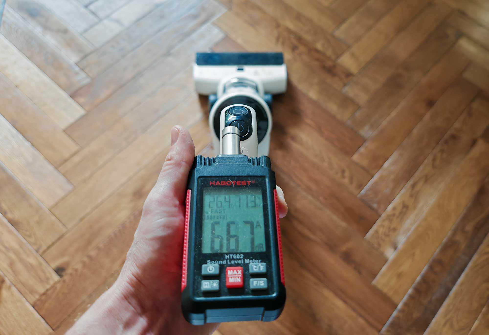 Mesure du bruit de l’aspirateur laveur avec un sonomètre