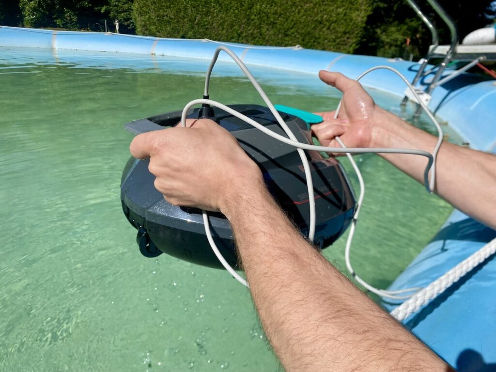 Robot piscine Ultenic Pooleco 10S © Labo Maison