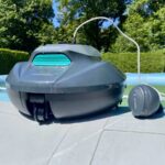 Le robot piscine Pooleco 10S fait ses premières longueurs ©Labo Maison