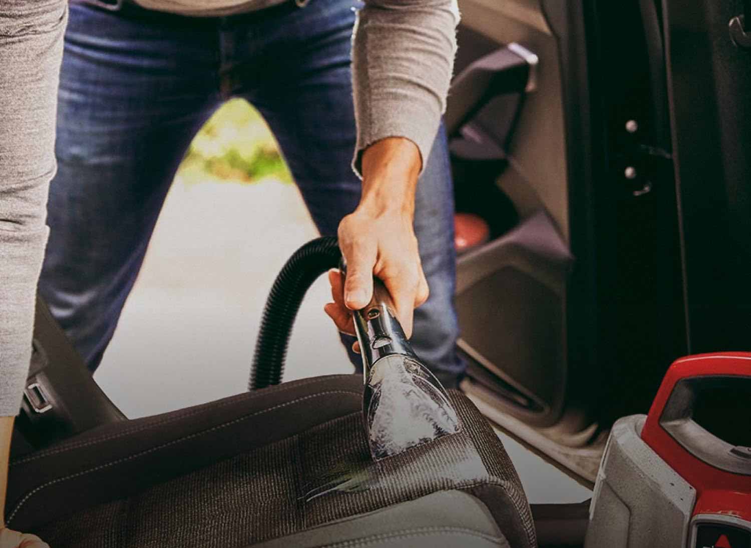 Nettoyage de sièges auto avec le détacheur Bissell