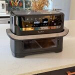 Panneau de commande allumé du Moulinex Easy Fry Dual Flex