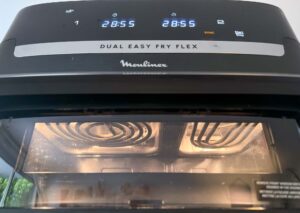 Intérieur visible du Dual Flex avec double éclairage et vitre en façade