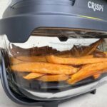 Frites de patates douces en cuisson dans le Ninja Crispi