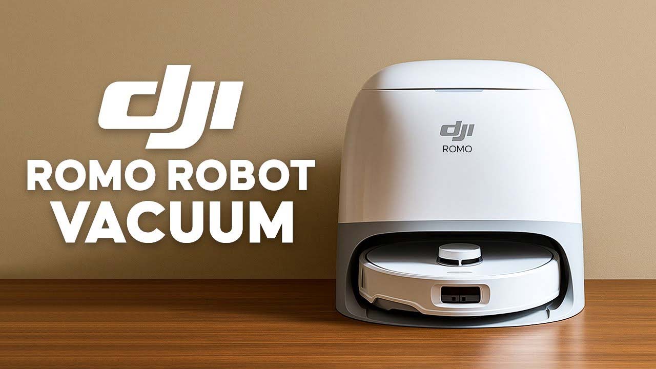 Aspirateur robot DJI Romo posé dans sa station dans un salon