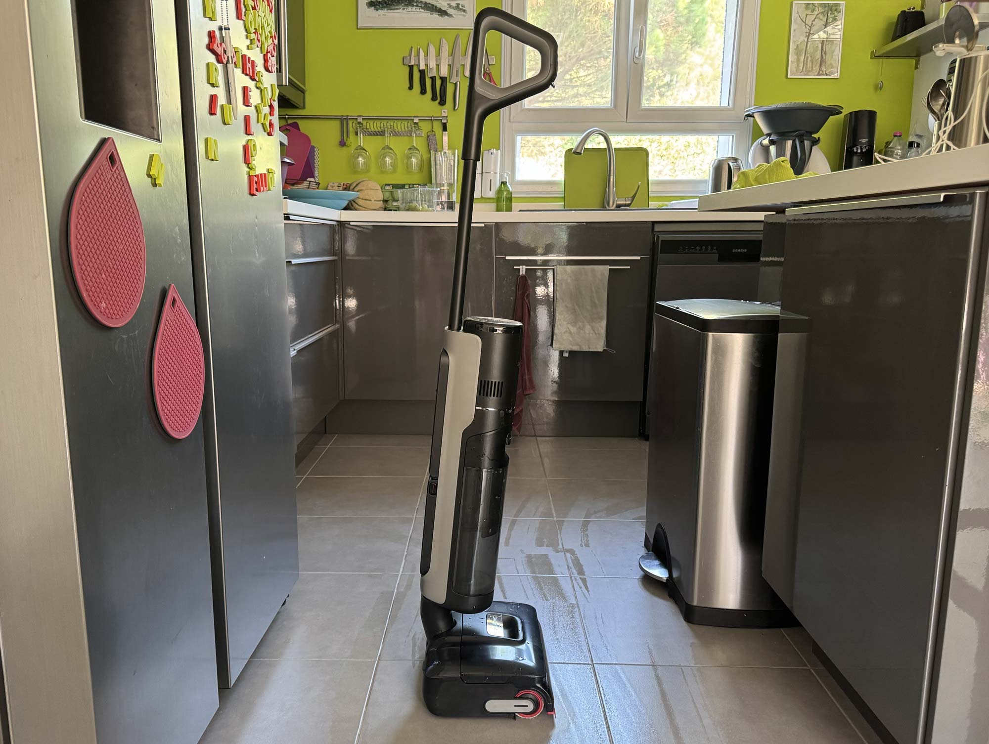 Autonomie de 45 minutes en mode laveur de sols sur le Dreame H15 Mix