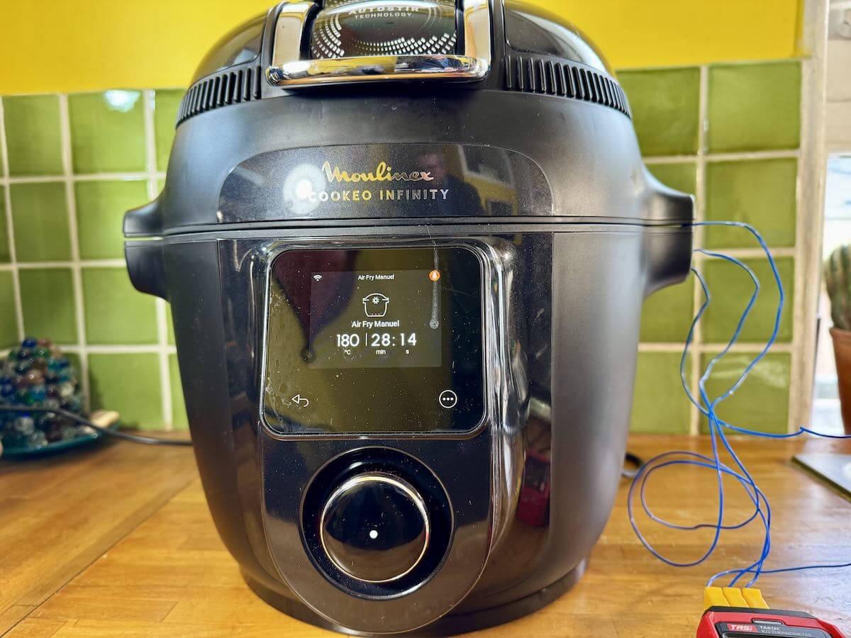 Le Moulinex Cookeo Infinity en mode air fryer © Labo Maison