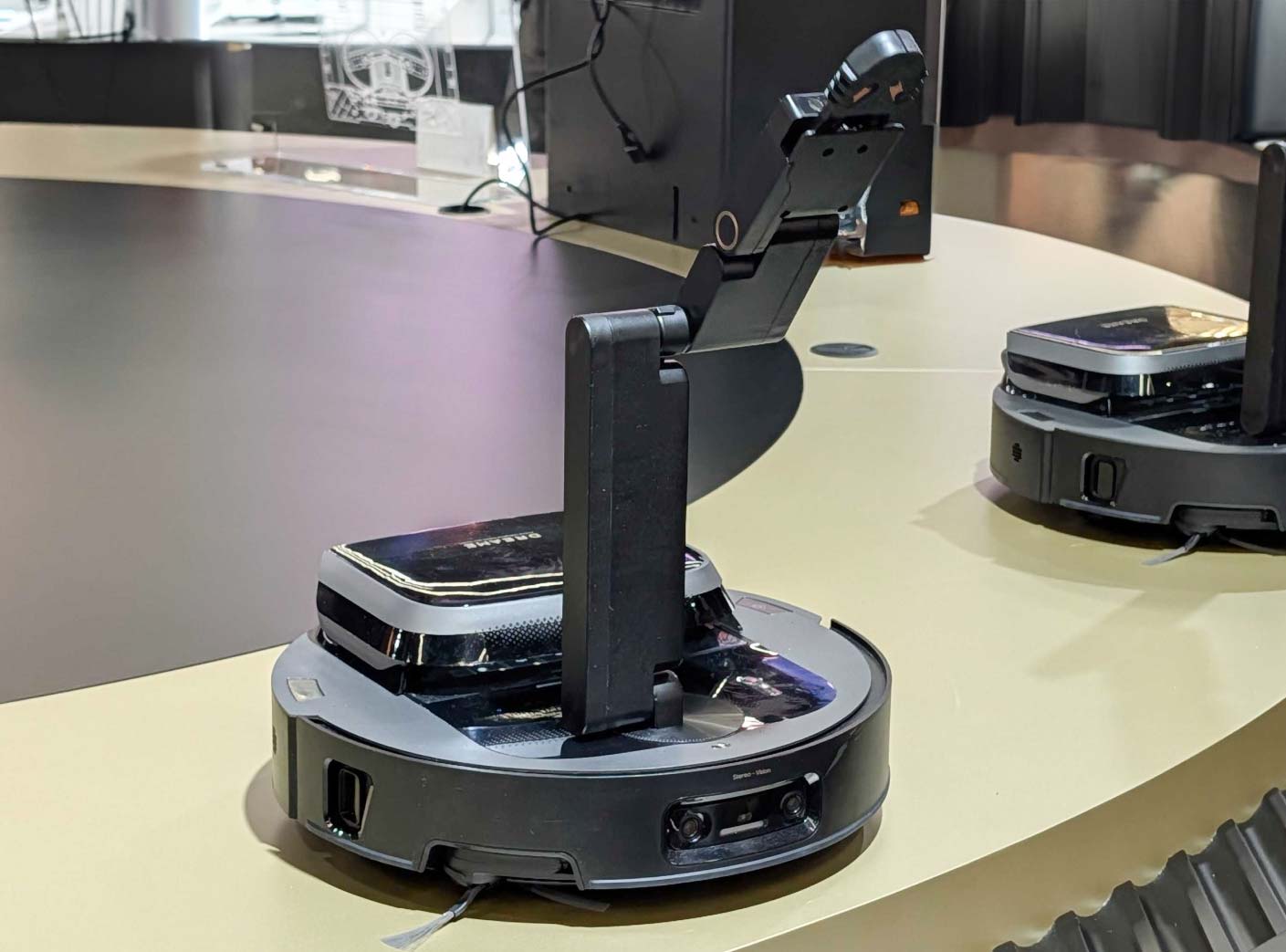 Robot aspirateur Dreame Cyber10 Ultra avec bras robotisé CyberDex Hyper-Flex