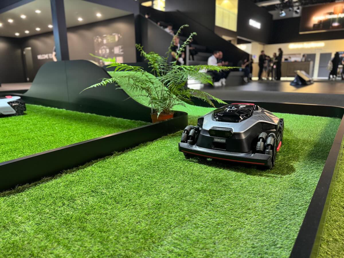Le robot tondeuse Dreame A3 AWD à l'IFA © Labo Maison