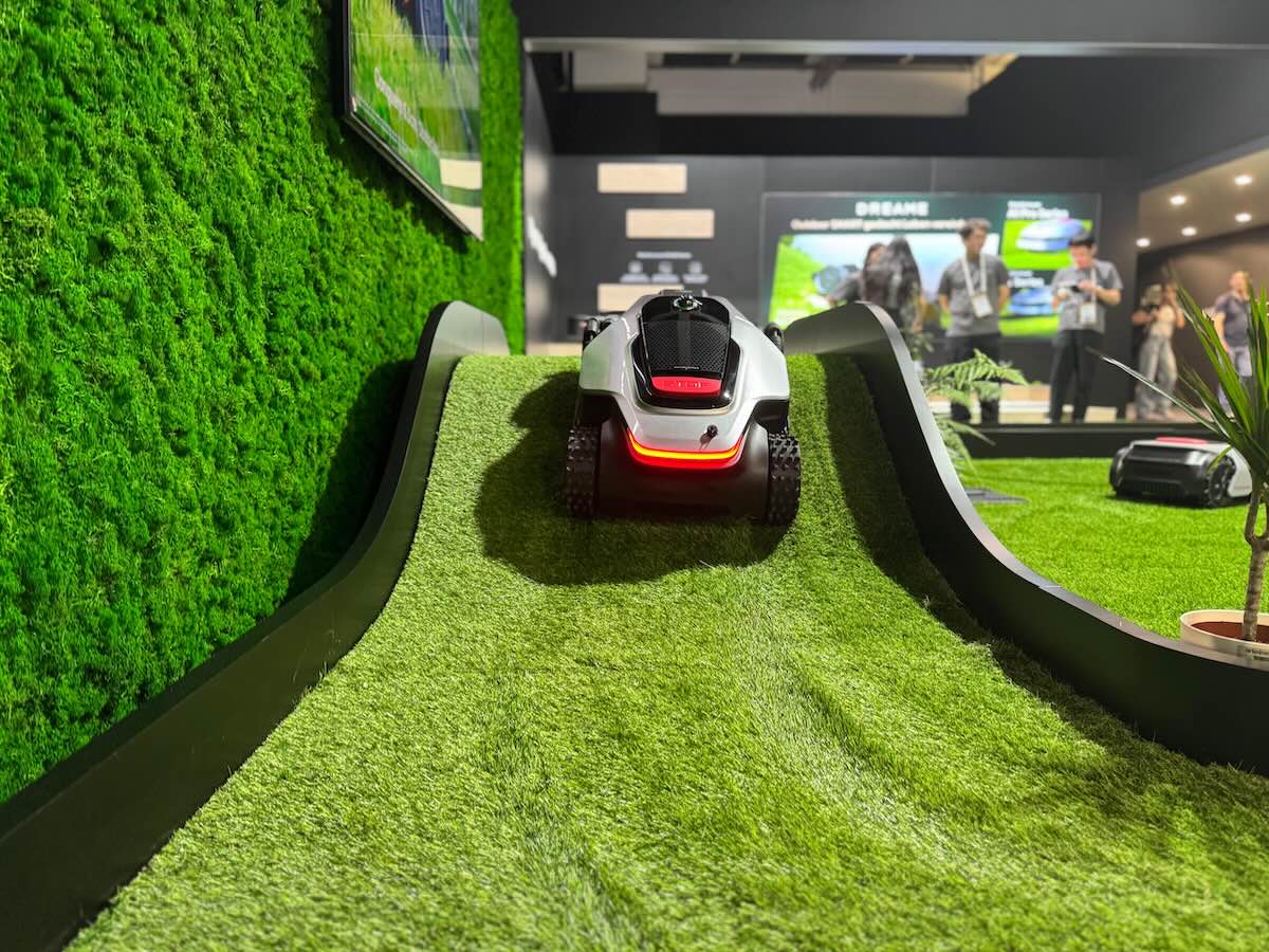 Le robot tondeuse Dreame A3 AWD à l'IFA © Labo Maison