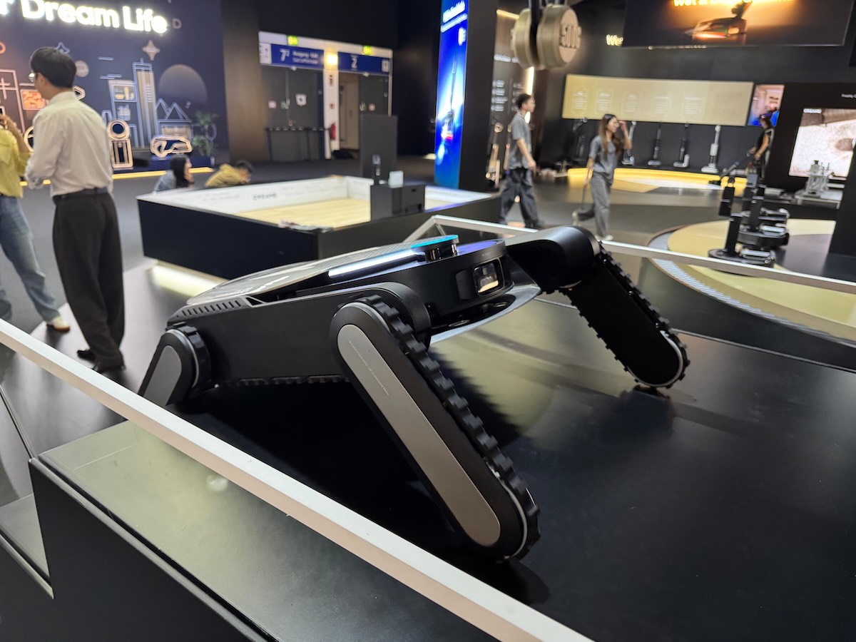 L'aspirateur robot qui monte les marches Dreame Cyber X © Labo Maison
