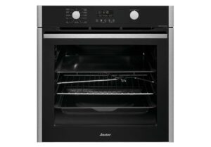 Four encastrable Sauter SFP932X en finition noire et inox, porte abattante Soft Close.