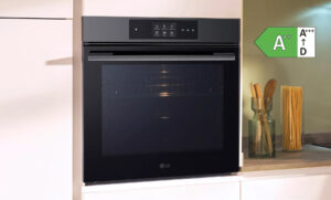 Four encastrable LG WS9D7673CB avec cuisson vapeur et porte InstaView en promo à 899 €