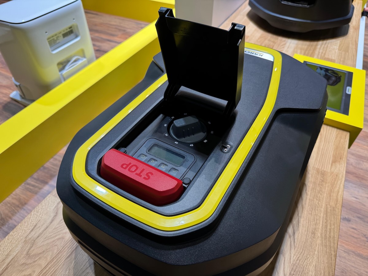 Robot Tondeuse Kärcher RCX4 © Labo Maison