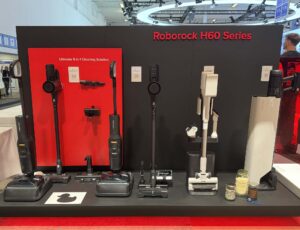Aspirateur balai sans fil Roborock H60 Ultra avec manche pliable et brosse motorisée